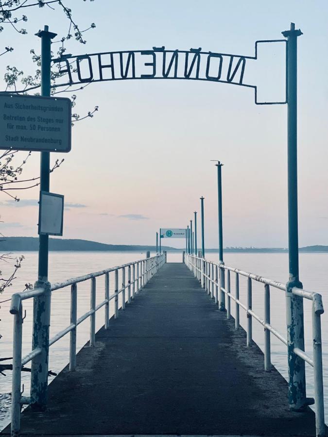 Auszeit Tollensesee Groß Nemerow Esterno foto